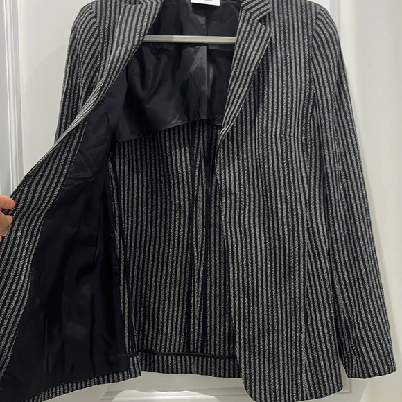 Akris Punto Pinstriped Black Blazer Sz 6 - Picture 6 of 8